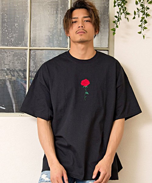 Cavaria キャバリア バラ刺繍ビッグシルエットクルーネック半袖tシャツ キャバリア Cavaria Magaseek