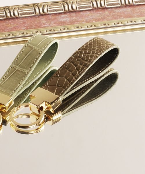 クロコダイル レザー キーホルダーゴールド金具 サンキョウショウカイ Sankyoshokai Magaseek クロコダイル レザー キーホルダーゴールド金具 サンキョウショウカイ Sankyoshokai Magaseek