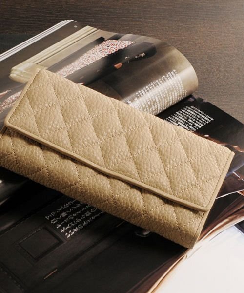 Haleine レザー 長財布 かぶせ キルティング レディース メンズ アレンヌ Haleine Magaseek