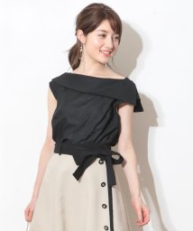 Apuweiser夏の新作・オフショル風アシメブラウス | フェミニン・ガーリ  