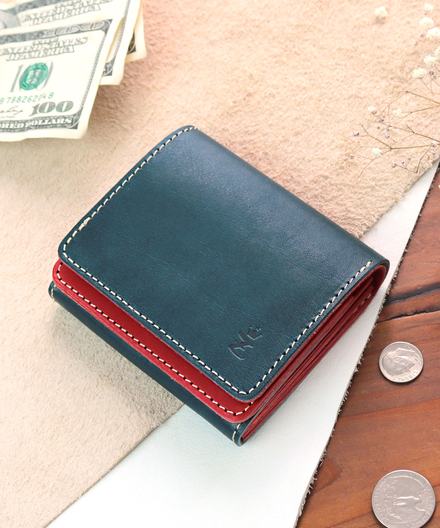 二つ折り財布 レザー グレーブラウン ロゴ