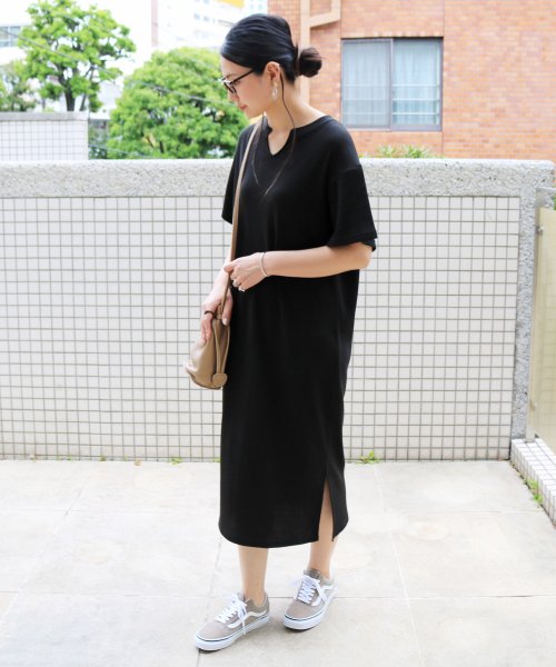 キーネックワッフル半袖tシャツワンピース アンドミー And Me Magaseek
