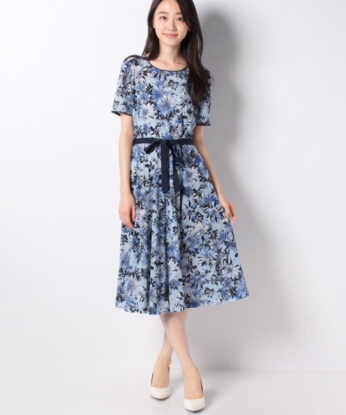 フラワープリント半袖ワンピース レディースファッション 阪急百貨店公式通販 Hankyu Fashion フラワープリント半袖ワンピース レディースファッション 阪急百貨店公式通販 Hankyu Fashion