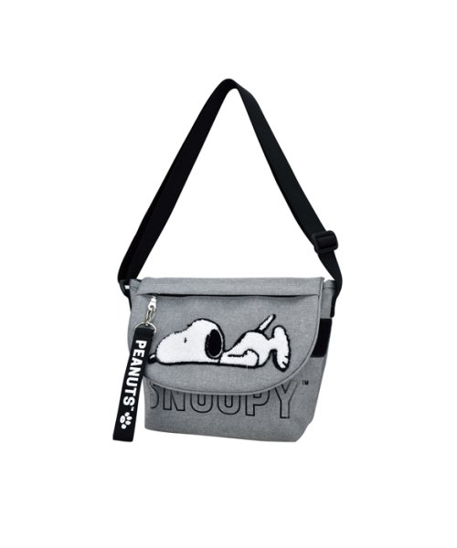 Snoopy スヌーピー ねそべりスヌーピー メッセンジャー メッセンジャーバッグ ショルダーバッグ ランナー Runner Magaseek Snoopy スヌーピー ねそべりスヌーピー メッセンジャー メッセンジャーバッグ ショルダーバッグ ランナー Runner Magaseek