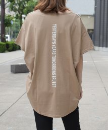 felt maglietta(フェルトマリエッタ)/オーバーサイズバックプリントTシャツコットン100/ホワイト系16