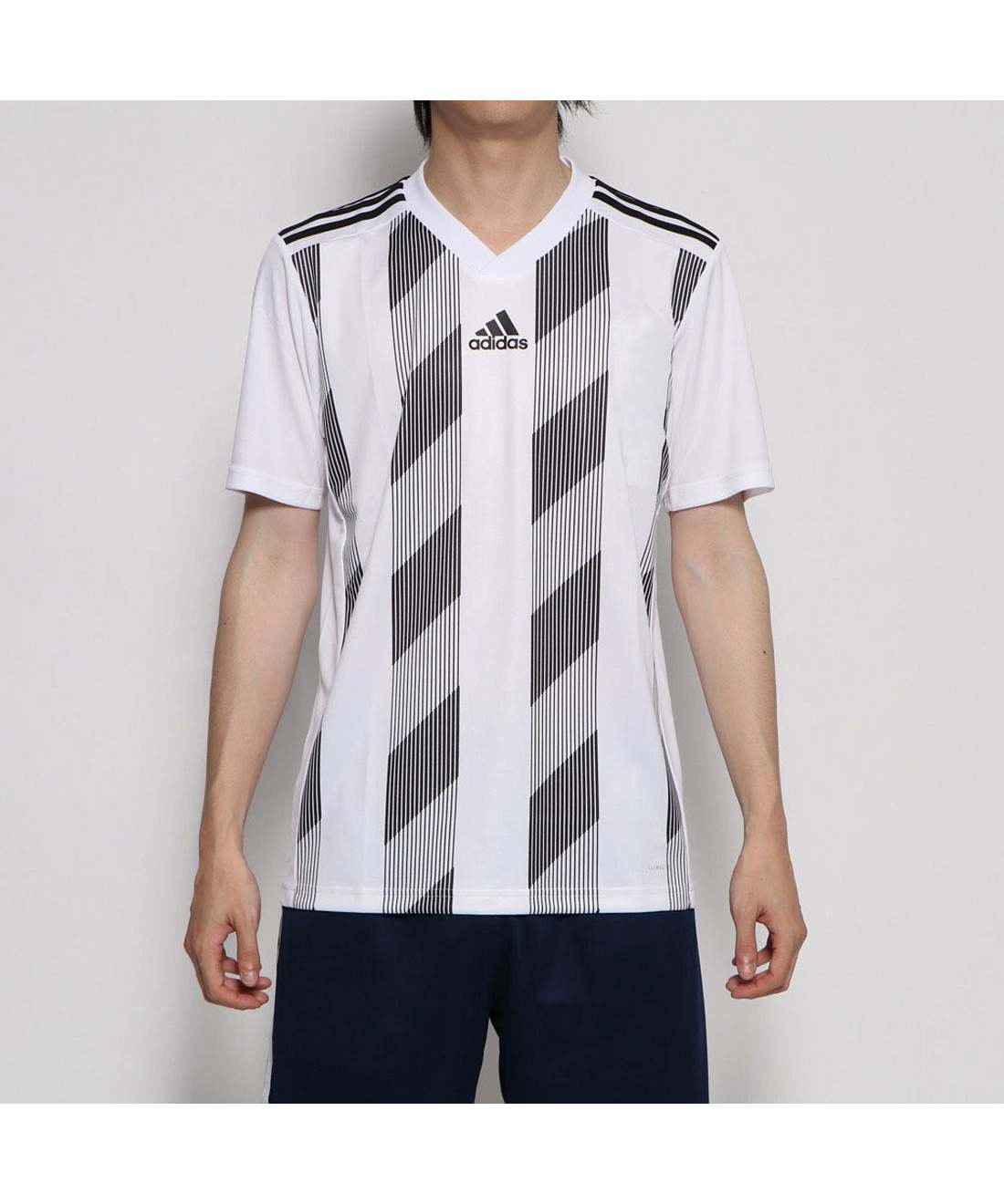 セール】アディダス adidas メンズ サッカー/フットサル 半袖シャツ STRIPED19トレーニングジャージー DP3202(502453714)  | アディダス(adidas) - MAGASEEK