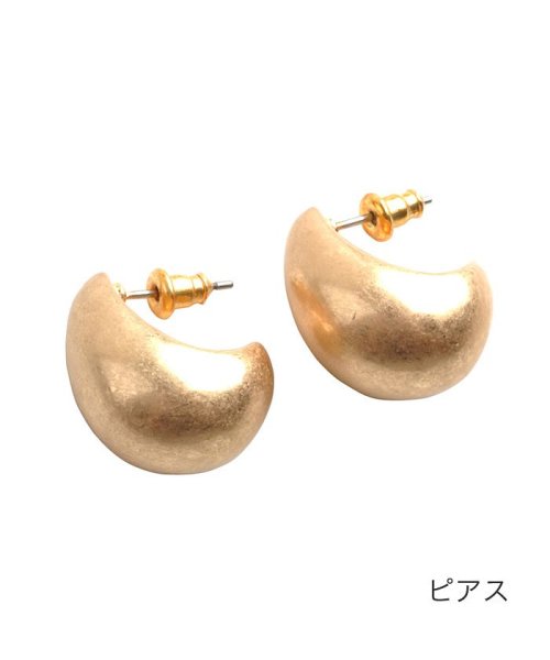 コロンとしたフォルムが可愛い ヴィンテージ風ピアス イヤリング クリームドット Cream Dot Magaseek
