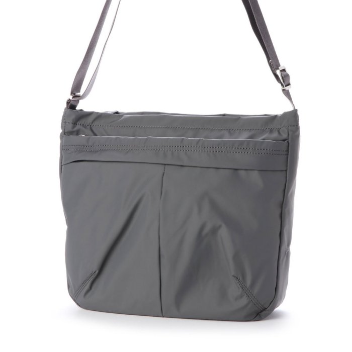 セール ナイロンタフタショルダーバッグ たて型 イザック Y Saccs Magaseek