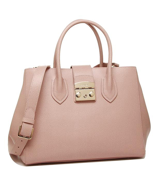 FURLAのピンクのバッグです