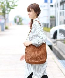 Mia Borsa/[Mia Borsa] 牛革レザーメッシュショルダーバッグ/502500381