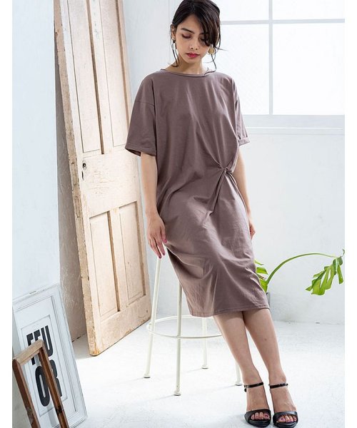 セール ワンピース らくちんなのにこのこなれ感 ツイストアシンメトリーｔシャツワンピース グローウィングリッチ Growingrich Magaseek