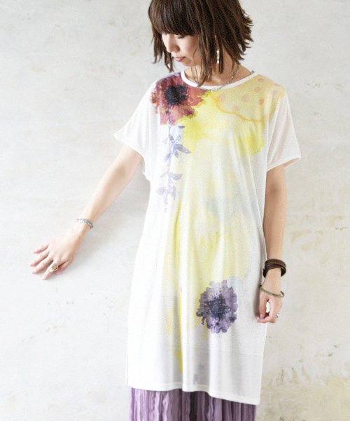 水彩風プリントtワンピース F レディース 春夏 ワンピース オフホワイト 水彩画 薄手 お花 Tシャツワンピ ゆったり サイドスリット アート プリント トッ アンドイット And It Magaseek