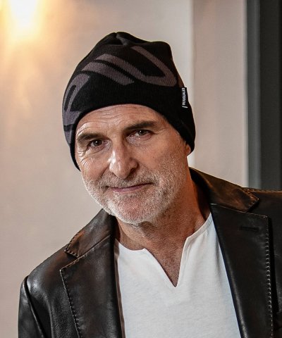 ビッグロゴニットキャップ