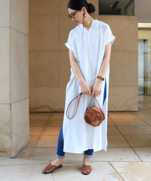 とろみ素材スリット入り半袖シャツワンピース アンドミー And Me Magaseek