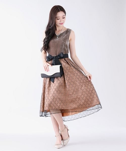 クーポン セール 50 Off ベロア ラメチュールドレス 結婚式ワンピース 成人式 二次会 謝恩会 セレモニー フォーマルドレス ブルーイースト Blueeast Magaseek