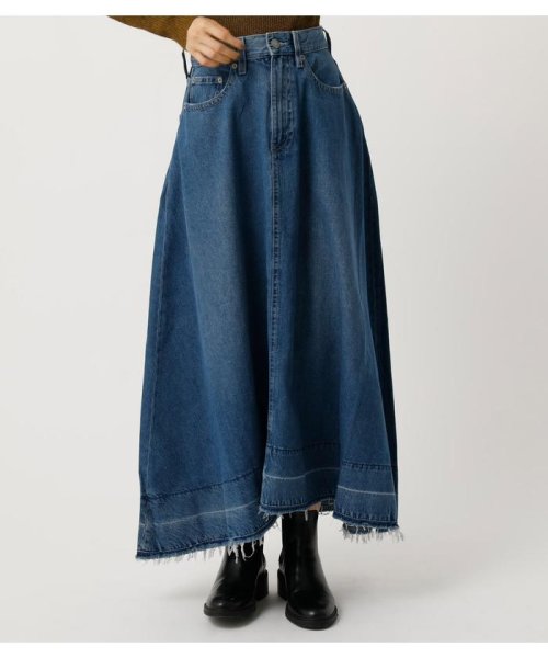 AZUL by moussy(アズールバイマウジー)/FLARE FRINGE DENIM MAXI SKIRT/BLU