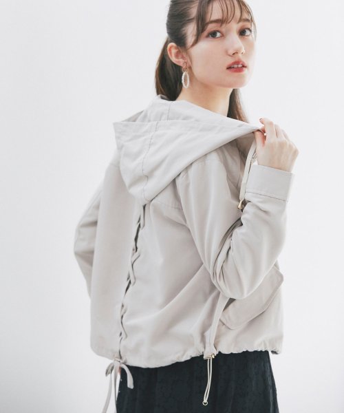 tocco closet(トッコクローゼット)/【美人百花5月号掲載】後ろレースアップデザインマウンテンパーカー/GRAY BEIGE