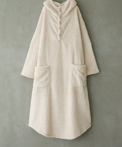 モコモコふわふわの着る毛布 502668644 オシャレウォーカー