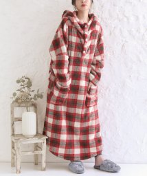 osharewalker(オシャレウォーカー)/『 モコモコふわふわの着る毛布』/レッド