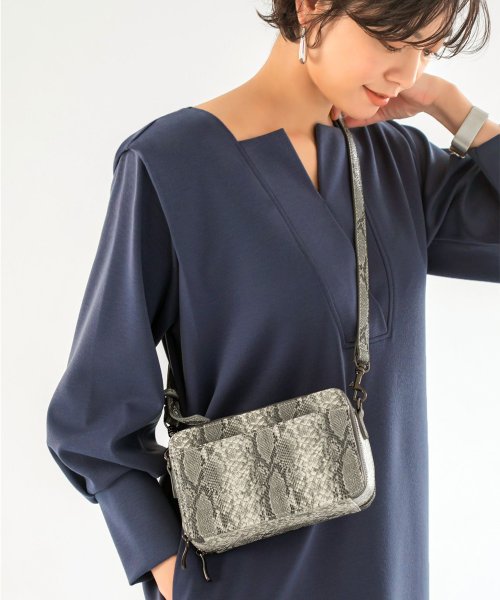 パイソン柄ウォレットバッグ スタイルデリ Style Deli Magaseek パイソン柄ウォレットバッグ スタイルデリ Style Deli Magaseek