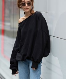 marjour(マージュール)/OTONA OFF SHOULDER SWEAT/ブラック