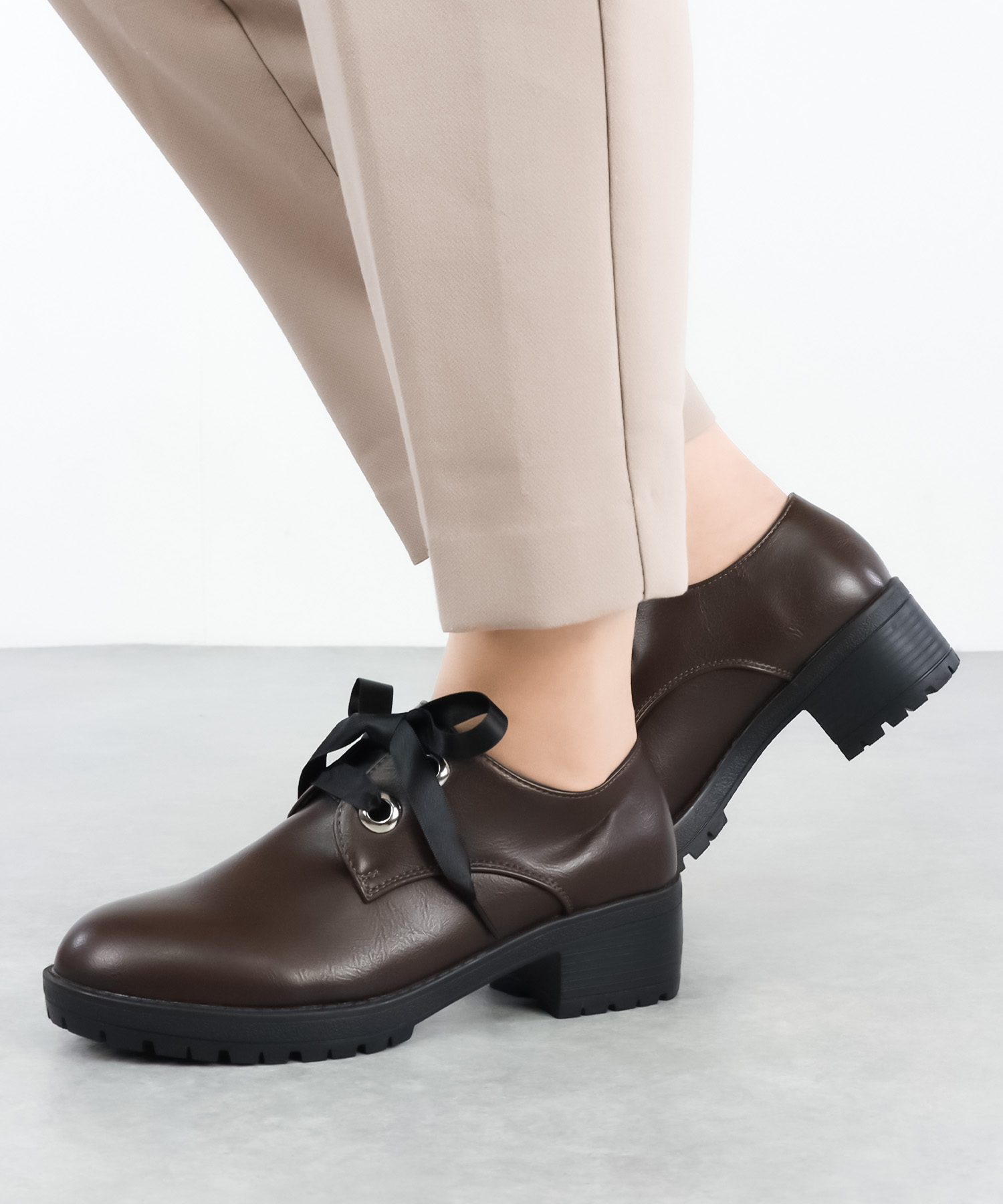 格安の通販 アラヴォン Aravon レディース 女性用 シューズ 靴 オックスフォード ビジネスシューズ 通勤靴 Francesca Black 