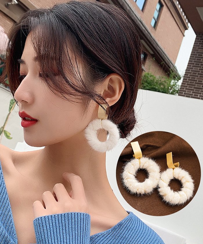 セール リングピアス レディース ファー付き アクセサリー もこもこ 揺れるピアス 小物 即納 ミニミニストア Miniministore Magaseek