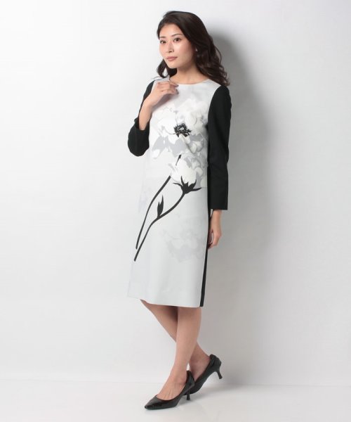 セール ビッグフラワーパネルプリント ワンピース ピエール カルダン Pierre Cardin Magaseek セール ビッグフラワーパネルプリント ワンピース ピエール カルダン Pierre Cardin Magaseek