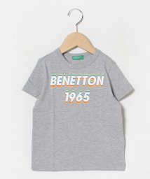 BENETTON (UNITED COLORS OF BENETTON BOYS)(ユナイテッド　カラーズ　オブ　ベネトン　ボーイズ)/カラフルロゴTシャツ・カットソー/グレー