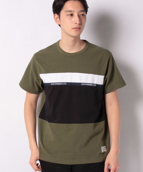 LEVI’S OUTLET(リーバイスアウトレット)/SS MIGHTY PIECED TEE TAPE APPLIQUE OLIVE/マルチ