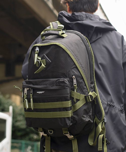 INDISPENSABLE(INDISPENSABLE)/Daypack FUSION GRIDSTOP/ﾌﾞﾗｯｸ