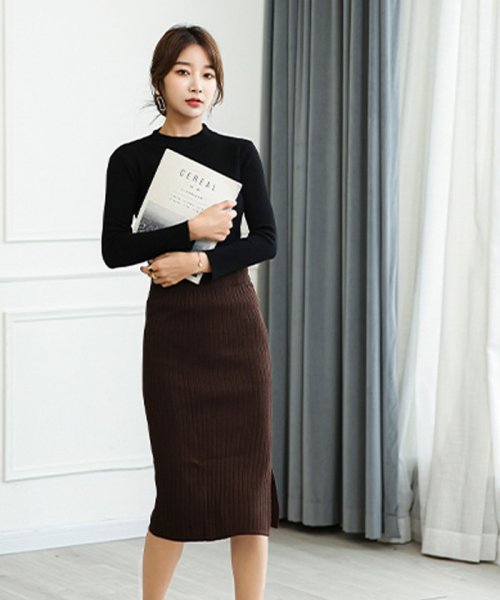 セール ボディラインを美しくメイクするスリットスカート メゾンドラティール Maison De Latir Magaseek