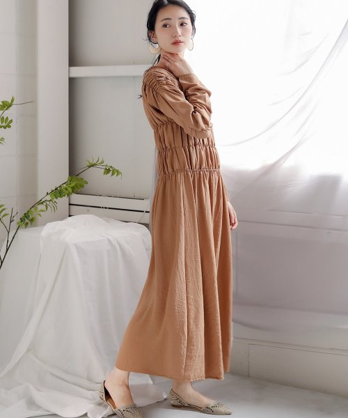 Web限定 シャーリングロングワンピース ブージュルード Bou Jeloud Magaseek