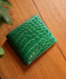 sankyoshokai(サンキョウショウカイ)/クロコダイルレザー折り財布シャイニング加工両カード/グリーン