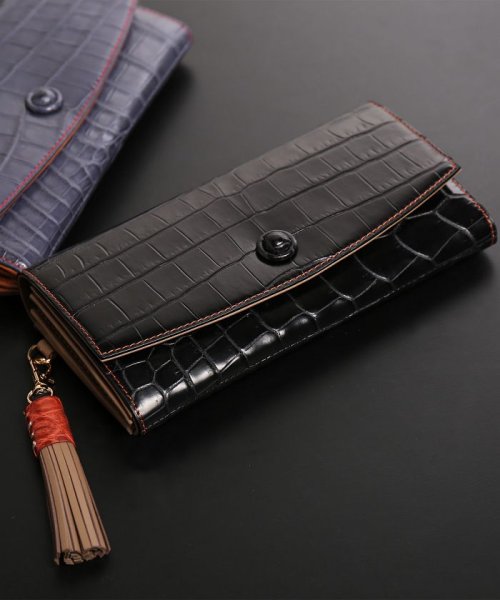 sankyoshokai(サンキョウショウカイ)/クロコダイルレザー長財布フラップ式タッセル付き/ブラック