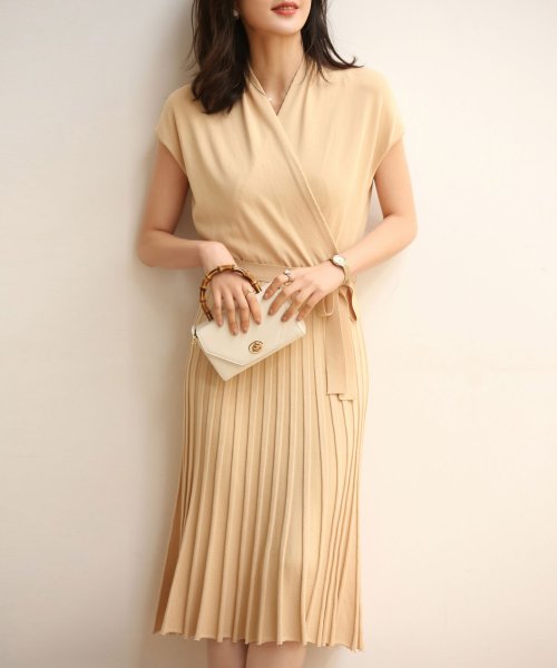 セール 接触冷感 授乳服対応 カシュクールネックのウエスト切り替えプリーツワンピース セゾン ド パピヨン Saison De Papillon Magaseek