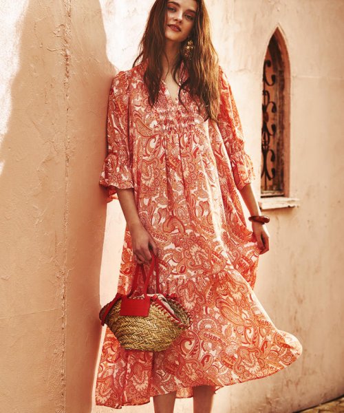 セール 60 Off ペイズリー柄 無地ワンピース ビッキー Vicky Magaseek