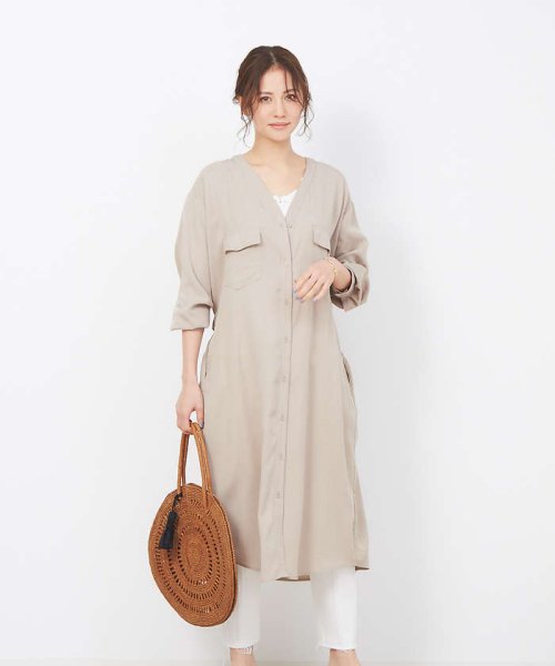 追加 Ecru ノーカラーシャツワンピース ａｂａｈｏｕｓｅ ｍａｖｉｅ Abahouse Mavie Magaseek