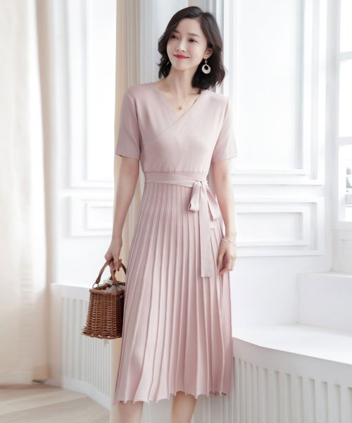 セール カシュクールネックリブプリーツワンピース セゾン ド パピヨン Saison De Papillon Magaseek