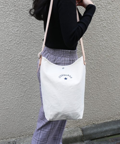 CONVERSE(コンバース)/CANVAS LEATHER SHOULBAG/ｵﾌﾎﾜｲﾄ