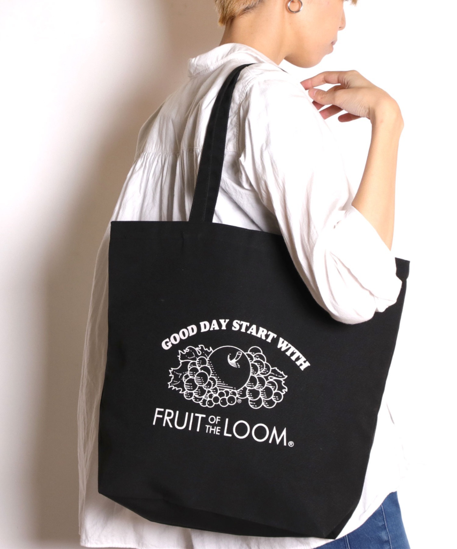 【FRUIT OF THE LOOM/フルーツオブザルーム】CAL PRINT TOTE/白黒プリントトートバッグ