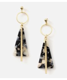 AZUL by moussy(アズールバイマウジー)/TRIANGLE BAR EARRINGS/柄BLK5
