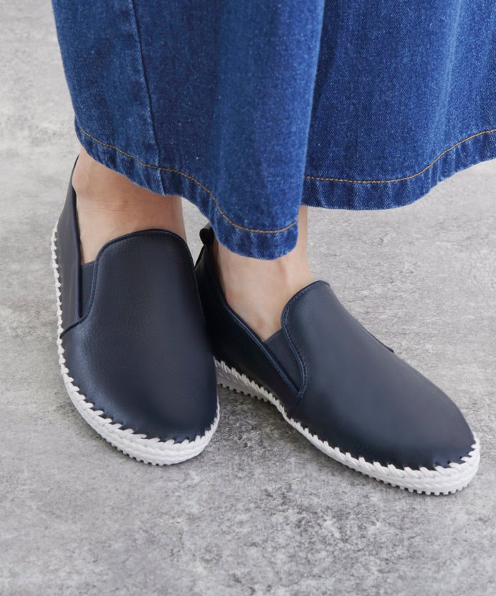 ネイビー スリッポン コーデ レディースモカシン デッキシューズの人気商品 通販 価格比較 価格 Com