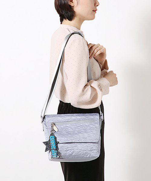 セール 50 Off キルトバタフライ ショルダーバッグ アナスイ バッグ Anna Sui Bag Magaseek セール 50 Off キルトバタフライ ショルダーバッグ アナスイ バッグ Anna Sui Bag Magaseek