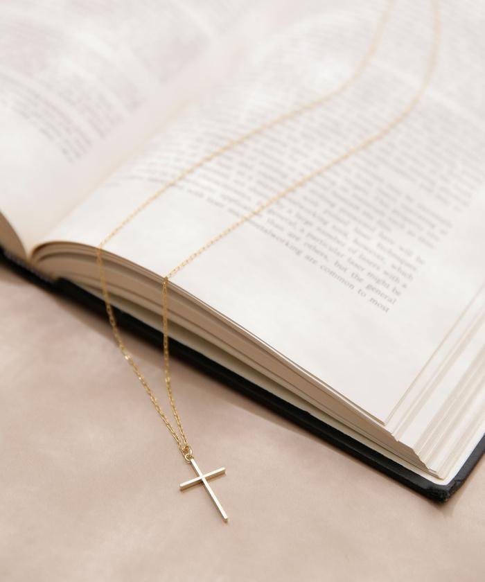 クロスロングネックレス