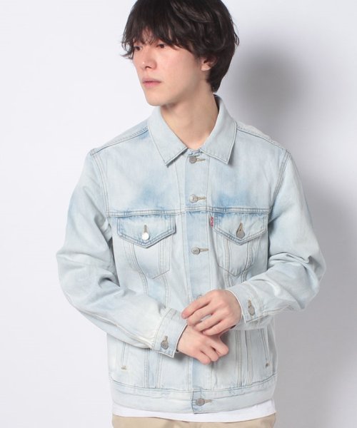 LEVI’S OUTLET(リーバイスアウトレット)/VINTAGE FIT TRUCKER V CURBSIDE TRUCKER/ライトインディゴブルー
