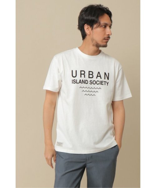 ikka(イッカ)/URBAN ISLAND SOCIETY ロゴプリントTシャツ/ホワイト