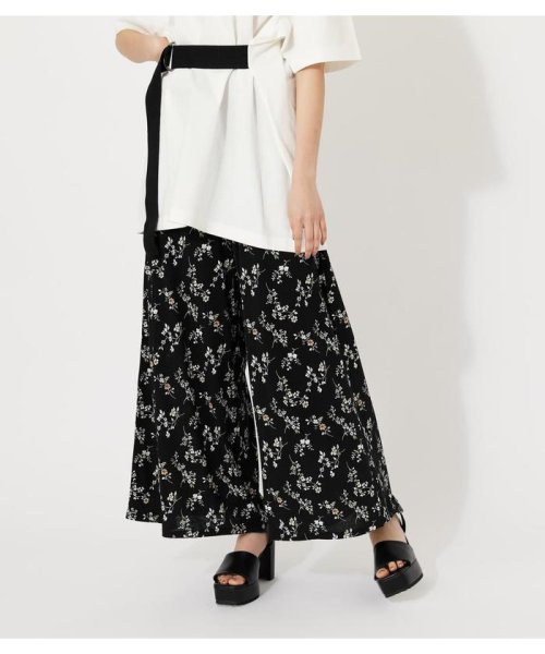 AZUL by moussy(アズールバイマウジー)/GLOSSY COOL BELT WIDE PANTS/柄BLK5