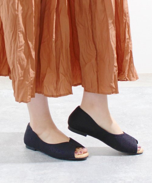 究極のオープントゥパンプス ローヒール ブラック 痛くない 幅広 走れる 1cmヒール ぺたんこ ベージュ 春 夏 外反拇趾 甲高 大きいサイズ 20 30 (503167439) | ALETTA(ALETTA) - MAGASEEK 究極のオープントゥパンプス ローヒール ブラック 痛くない 幅広 走れる 1cmヒール ぺたんこ ベージュ 春 夏 外反拇趾 甲高 大きいサイズ 20 30 (503167439) | ALETTA(ALETTA) - MAGASEEK