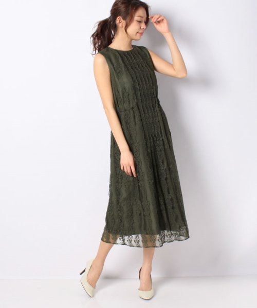 セール エクラ6月号掲載 花柄チュールレース ノースリーブワンピ ス レリアン Leilian Magaseek